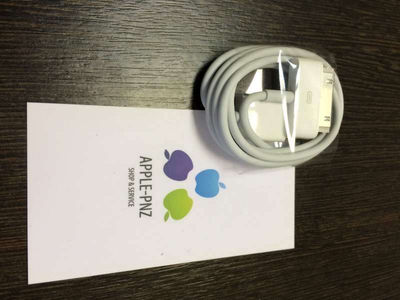 Оригинальный USB кабель IPhone 4 