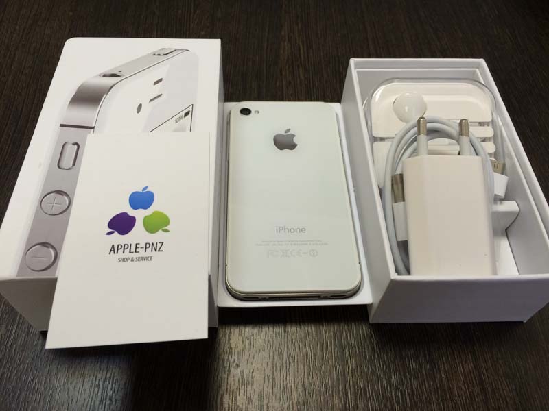 Apple IPhone 4S 32gb WHITE