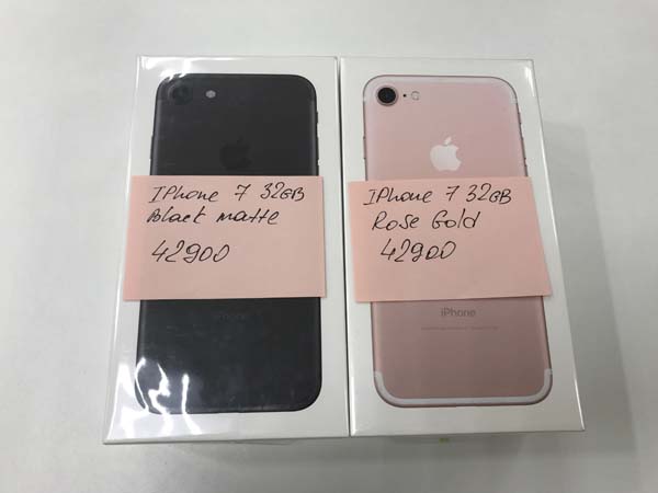 Apple iPhone 7 32Gb Black matte и Rose Gold