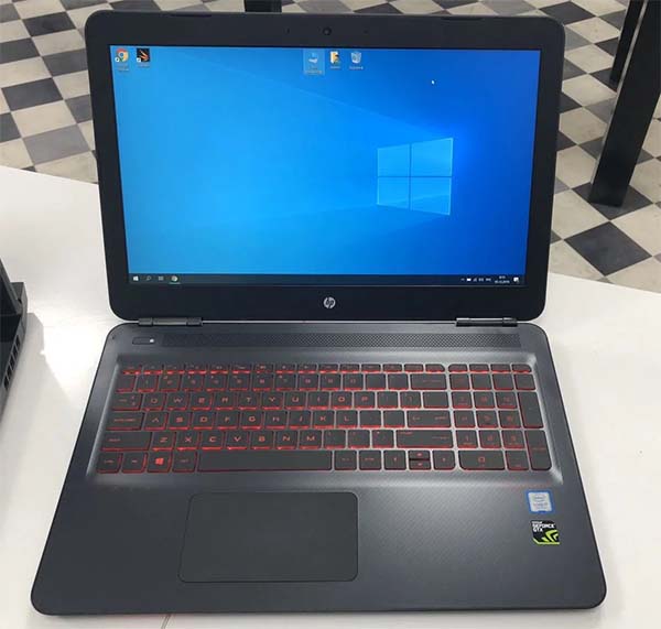 Ноутбук HP Omen 15-ax210nr