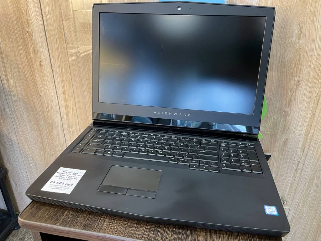 Ноутбук  Dell Alienware 17' R5