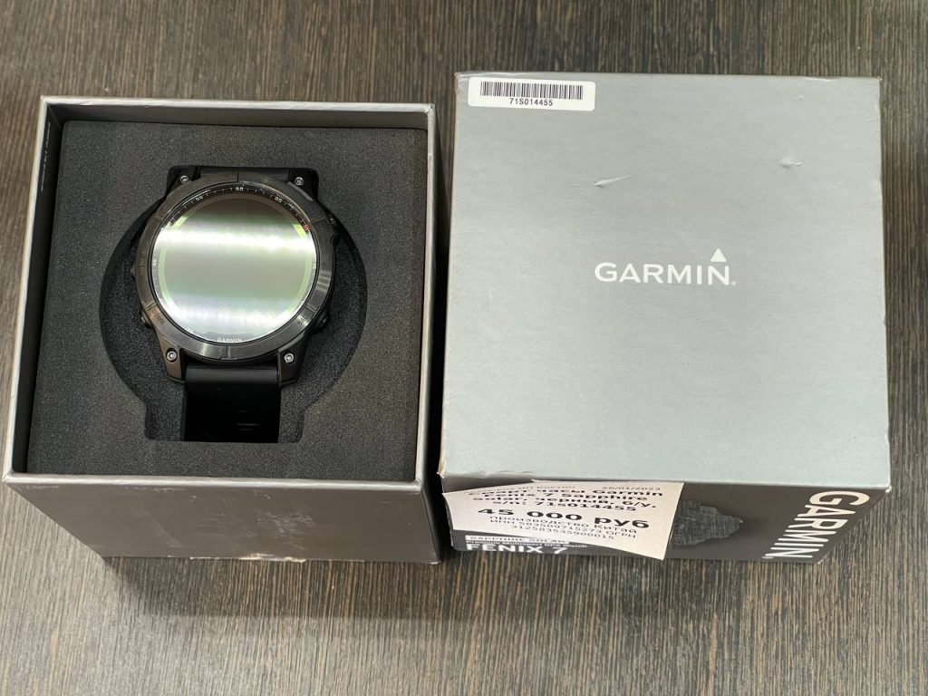 Смарт-часы Garmin Fenix 7 Sapphire Solar