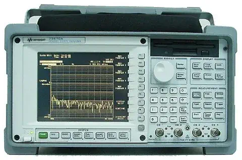 Анализатор сигналов динамический Keysight 35670A